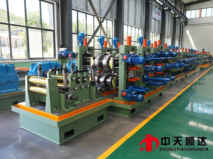 高精度焊管成型機(jī)